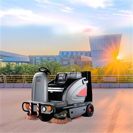 S1500開路者掃地車|高美智慧型駕駛式掃地機